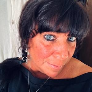 Meet your Posher, Brenda